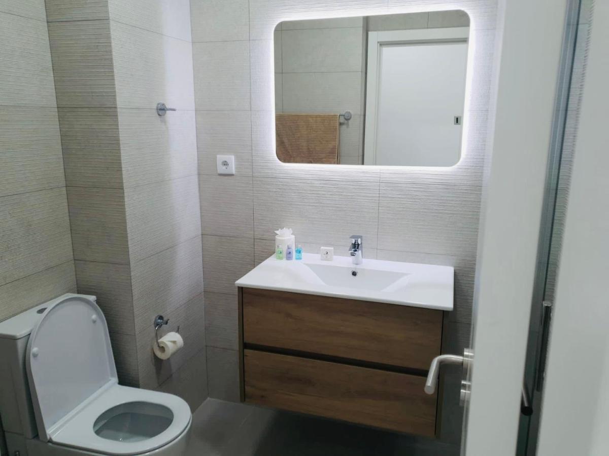 Central Lagos Apt With Marina Views Near Beaches Ngoại thất bức ảnh