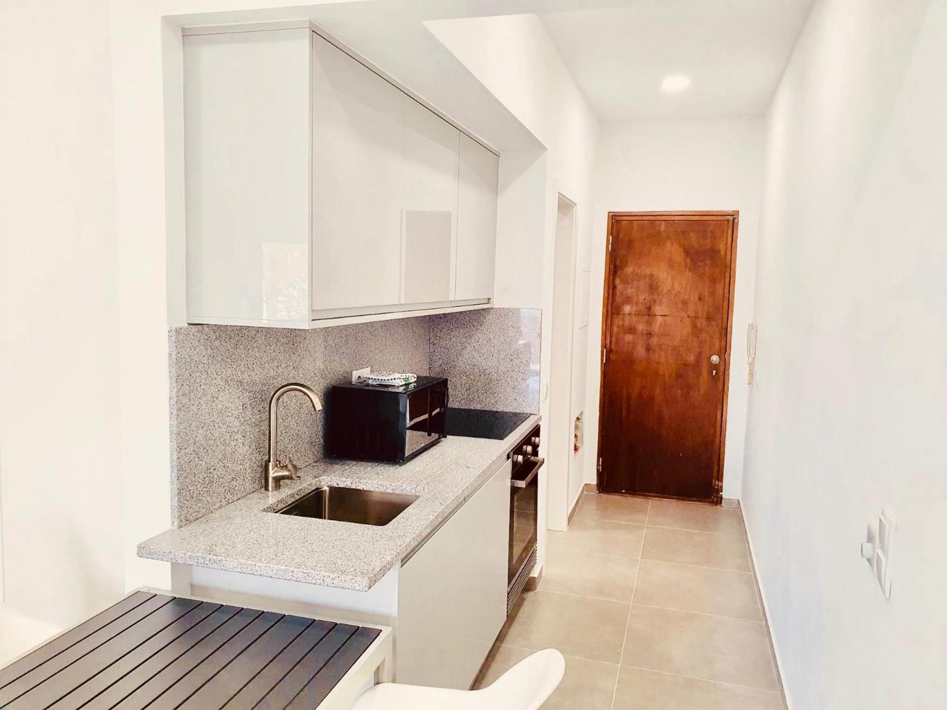 Central Lagos Apt With Marina Views Near Beaches Ngoại thất bức ảnh